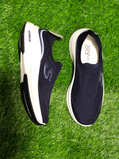 SwiftWalk Sneakers